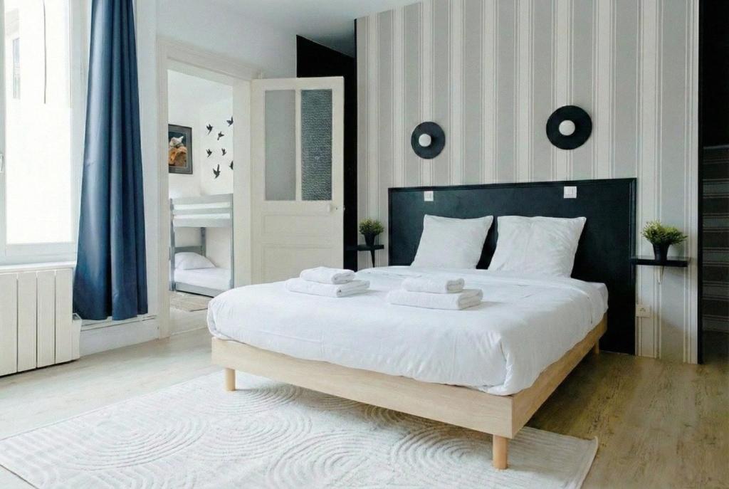 Master room avec lit King Size 180